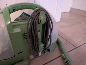 BISSELL Little Green Waschsauger Kabel aufgewickelt