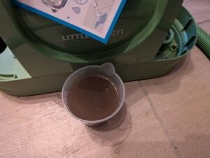 BISSELL Little Green Waschsauger Schmutzwasser Detail