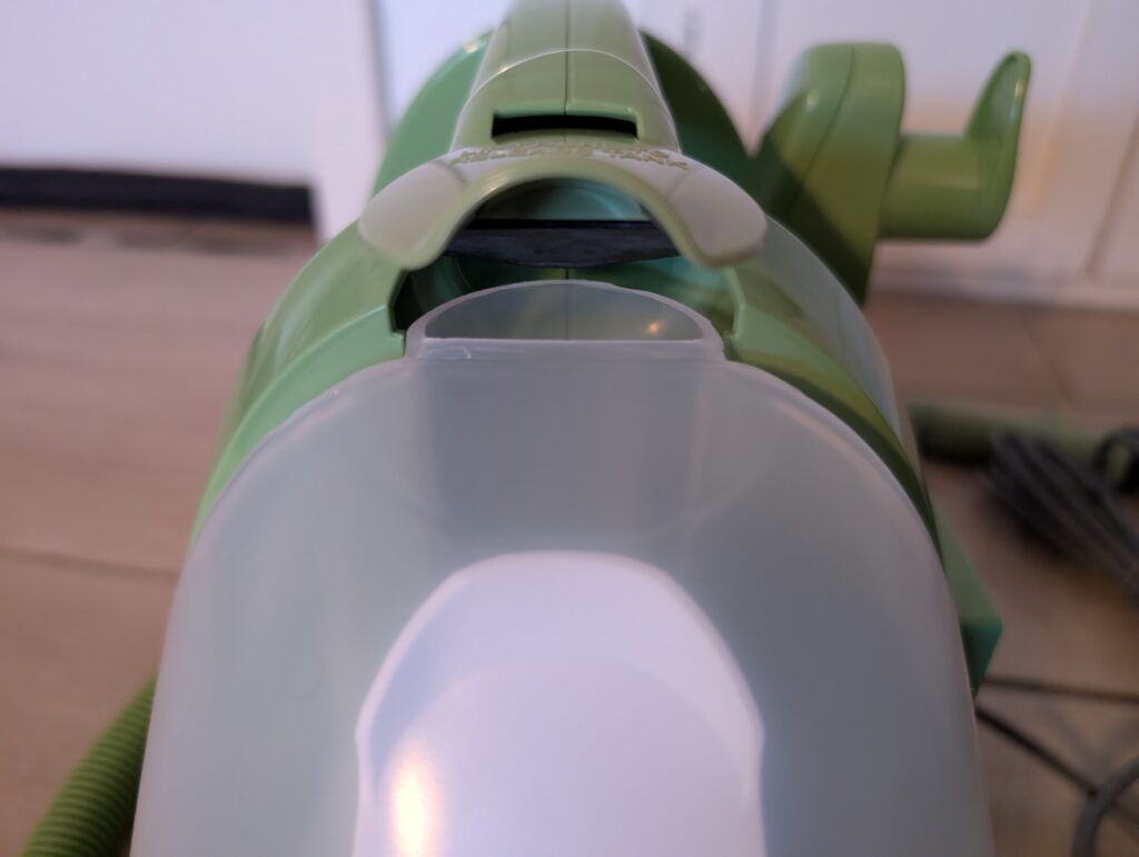 BISSELL Little Green Waschsauger Schmutzwassertank Ausgießer