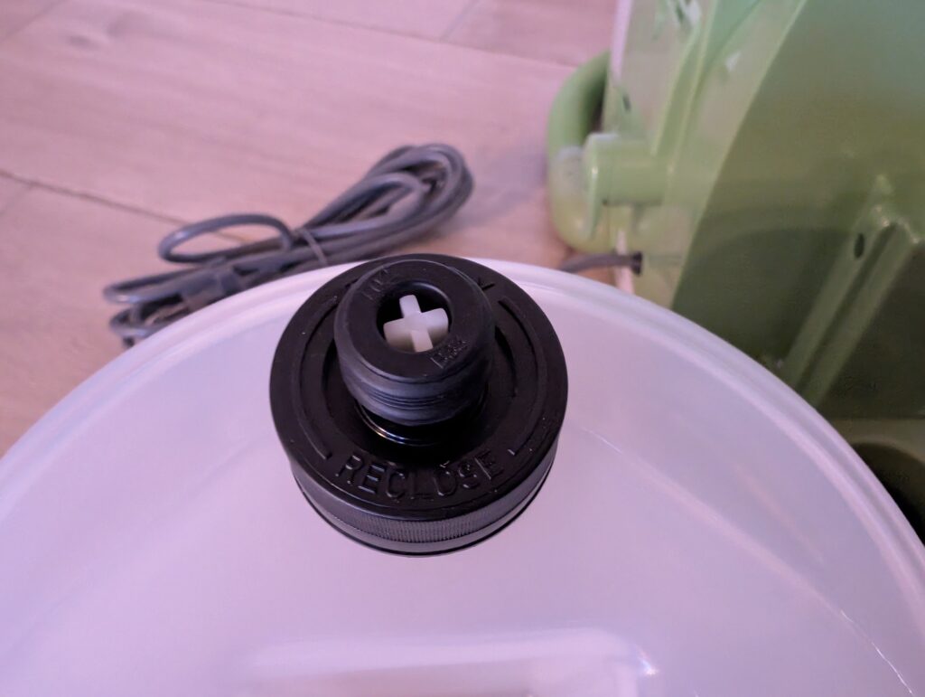 BISSELL Little Green Waschsauger Verschluss Wassertank