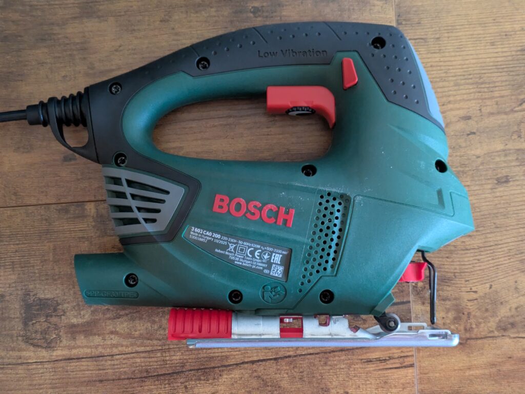 Bosch PST 900 PEL Stichsäge von einer Seite