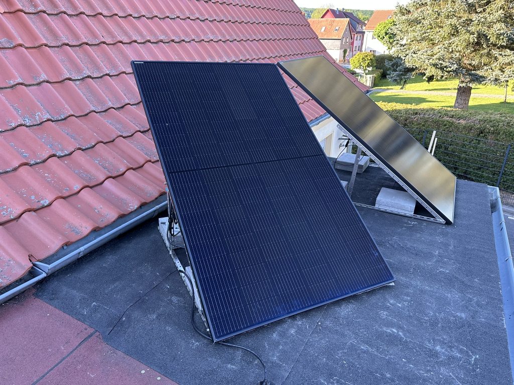 EcoFlow-STREAM-Balkonkraftwerk-Solarmodul-stehend-1024x768
