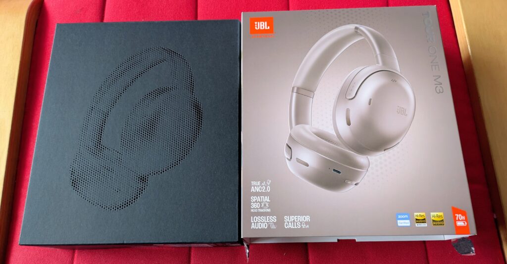 JBL Tour One M3 Noise-Cancelling-Kopfhörer Geöffnete Verpackung