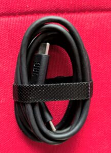 JBL Tour One M3 Noise-Cancelling-Kopfhörer Kabel