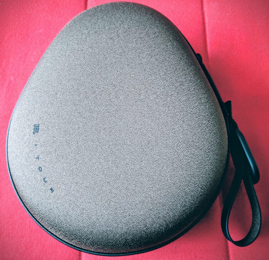 JBL Tour One M3 Noise-Cancelling-Kopfhörer Transportcase