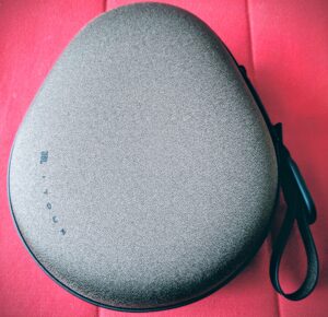 JBL Tour One M3 Noise-Cancelling-Kopfhörer Transportcase