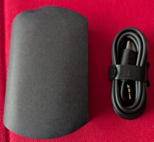 JBL Tour One M3 Noise-Cancelling-Kopfhörer Zubehör