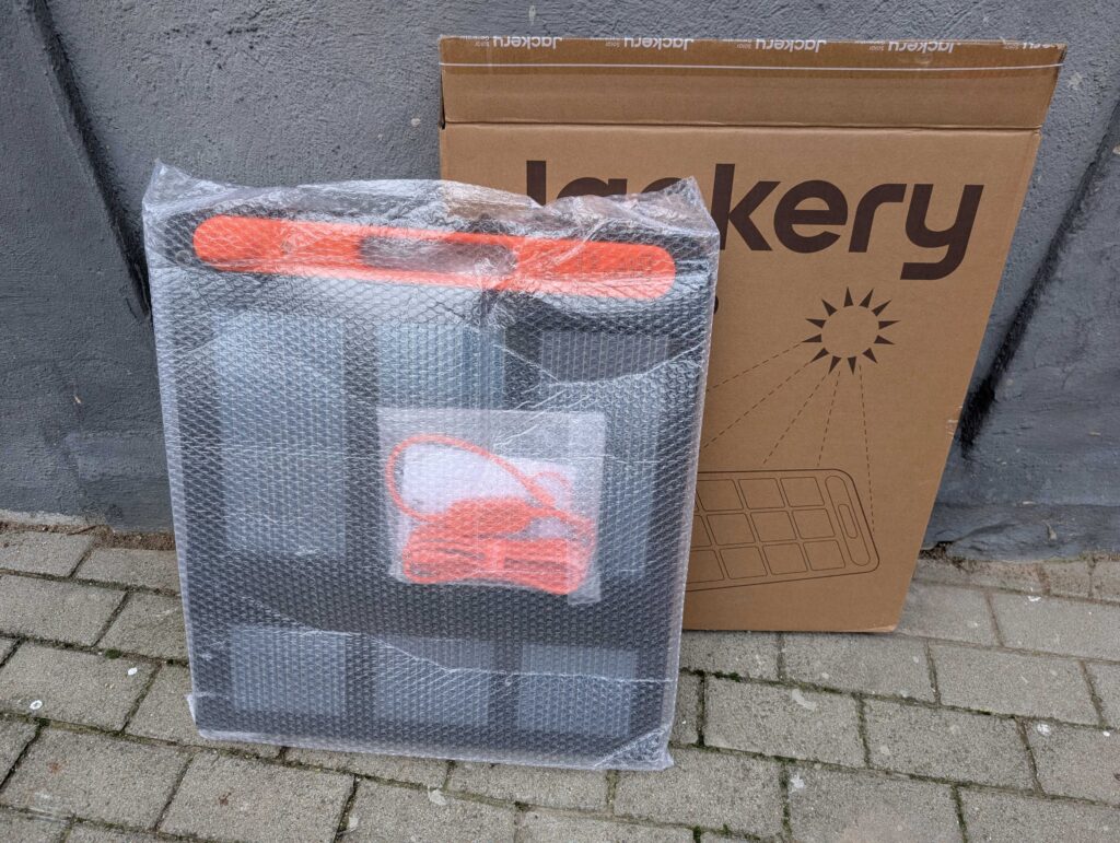 Jackery 1000 v2 Powerstation Solarpanel mit Folie