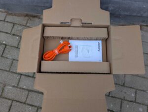 Jackery 1000 v2 Powerstation mit geöffneter Verpackung