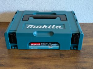 Koffer der Makita 4351 FCTJ Stichsäge von vorne