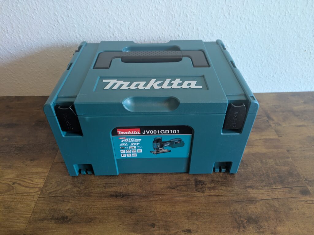 Koffer der Makita JV001GD101 Stichsäge von vorne