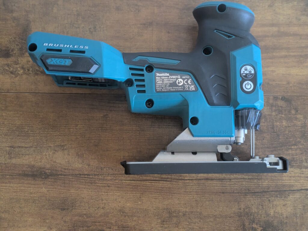 Makita JV001GD101 Stichsäge von rechts