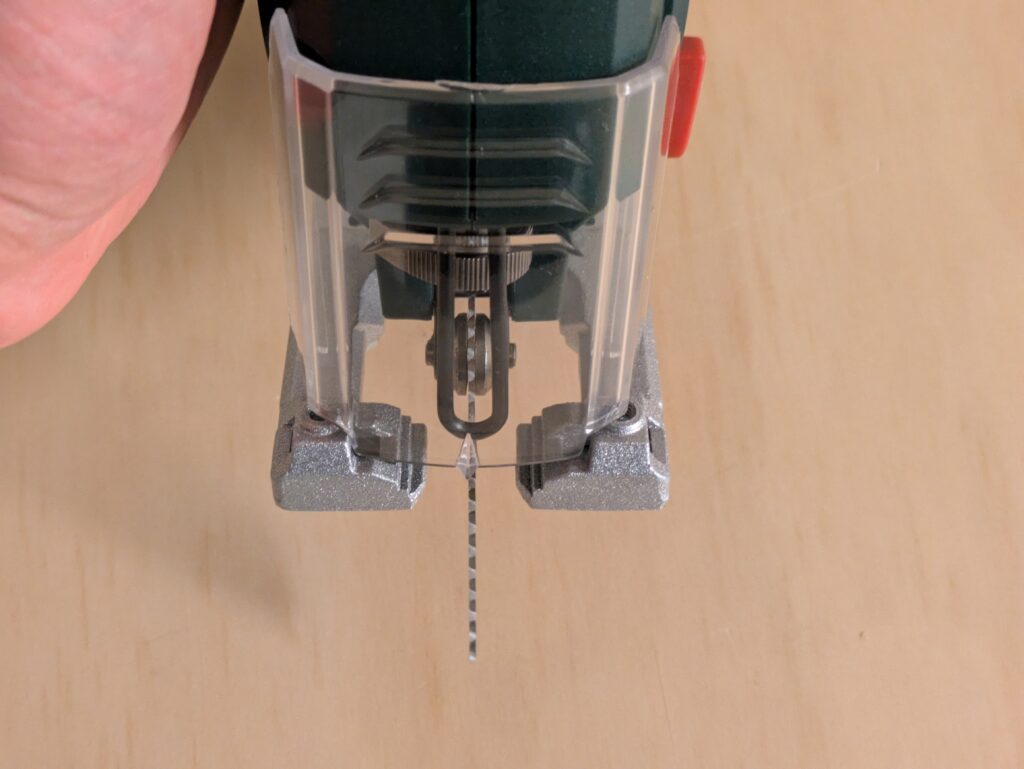 Metabo STEB 65 Quick Stichsäge mit Sägeblatt von vorne