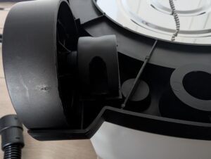 Scheppach SprayVac20 Waschsauger Rad eingesetzt