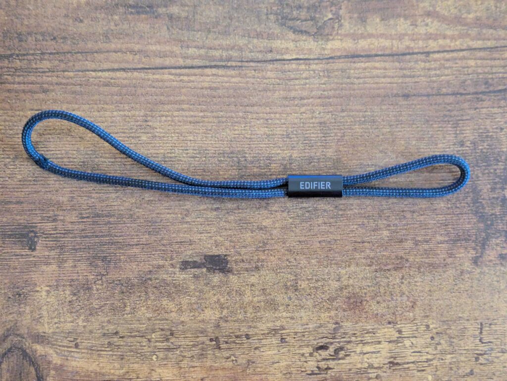 Schlaufe des Edifier ES60 Lautsprechers