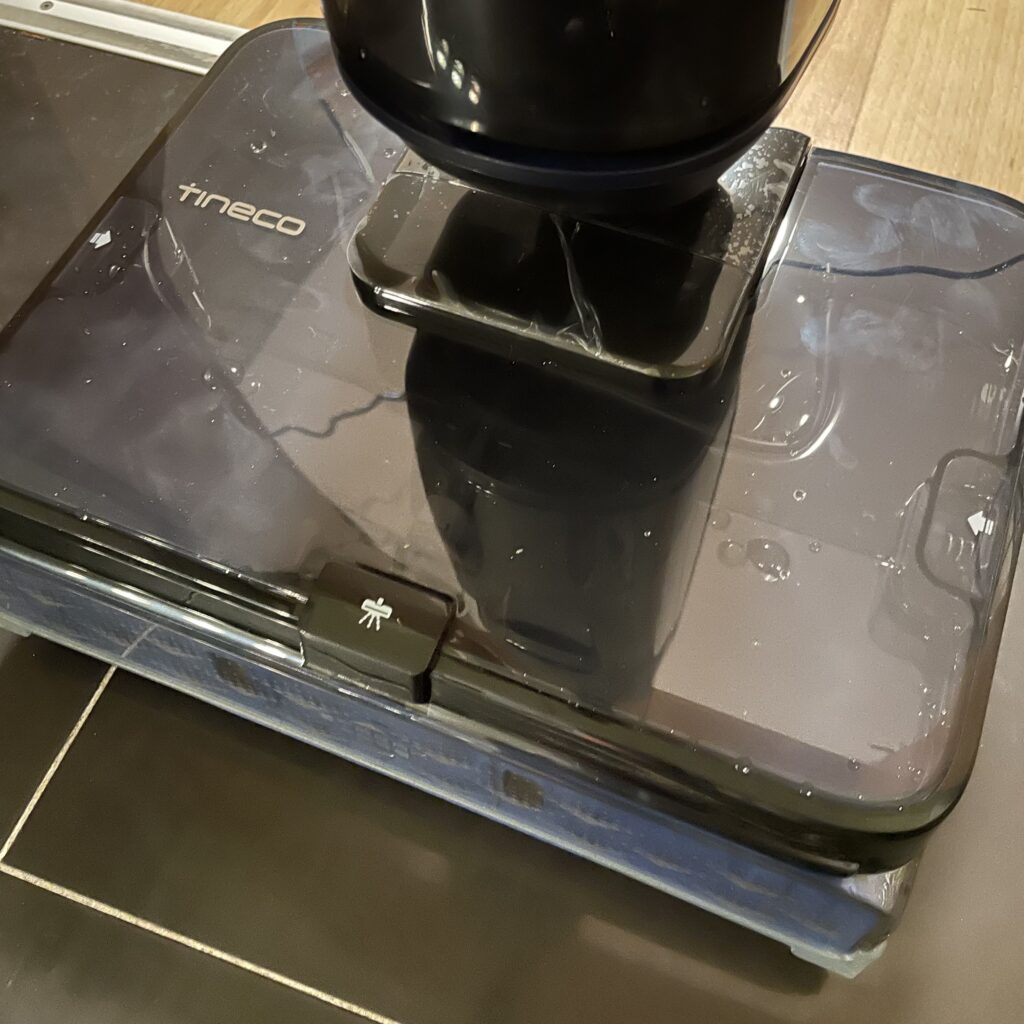 Tineco Floor One S7 Hartbodenreiniger Wassertank