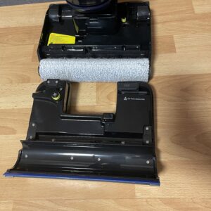 Tineco Floor One S7 Hartbodenreiniger geöffnet