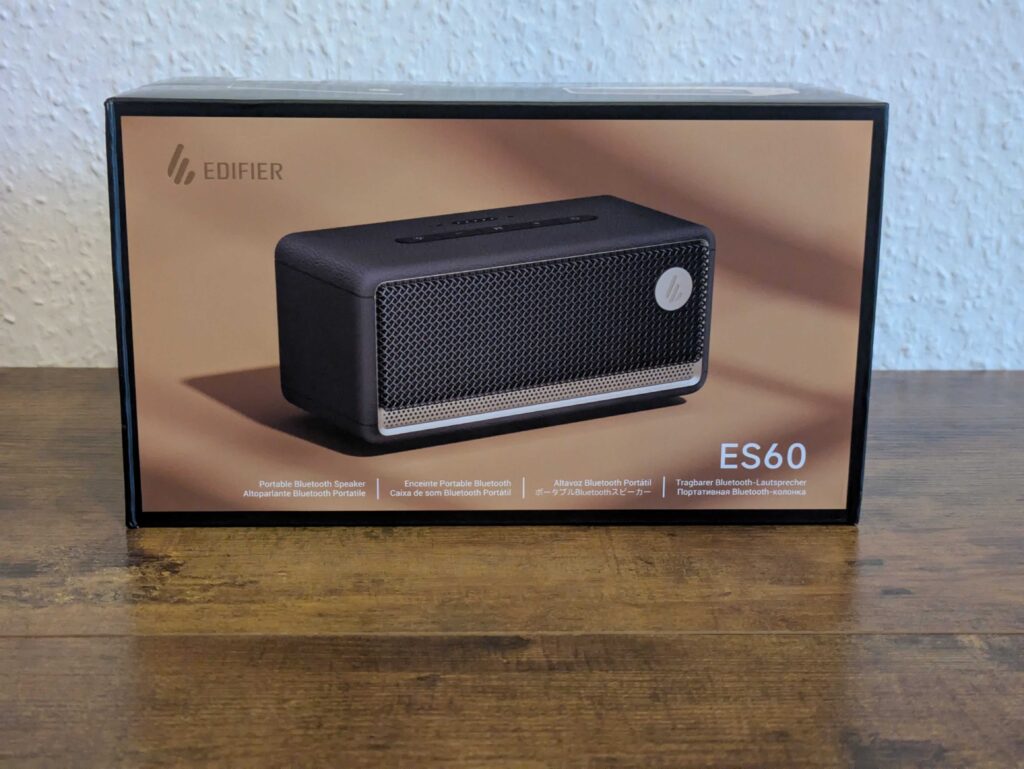 Verpackung des Edifier ES60 Lautsprechers von hinten