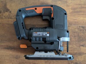 WORX Nitro WX542 Stichsäge von der Seite