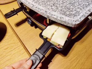 Cloer 6430 Raclette Pfännchen im Einsatz