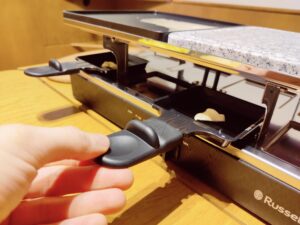 Russell Hobbs 26280-56 Raclette Pfännchen vorbereiten