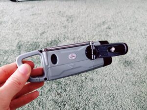 Gemmac XLN-383SW Kurbelradio mit ausgefahrener Kurbel