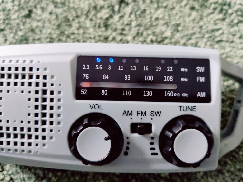 Gemmac XLN-383SW Kurbelradio Akkustandanzeige