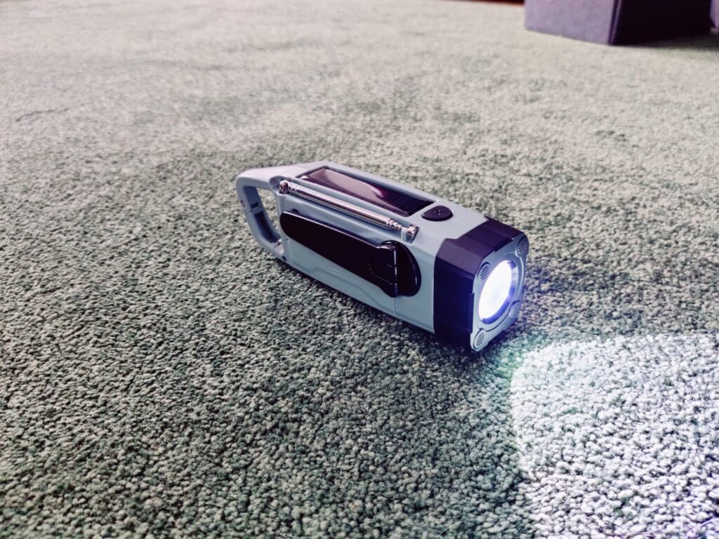 Gemmac XLN-383SW Kurbelradio Taschenlampe