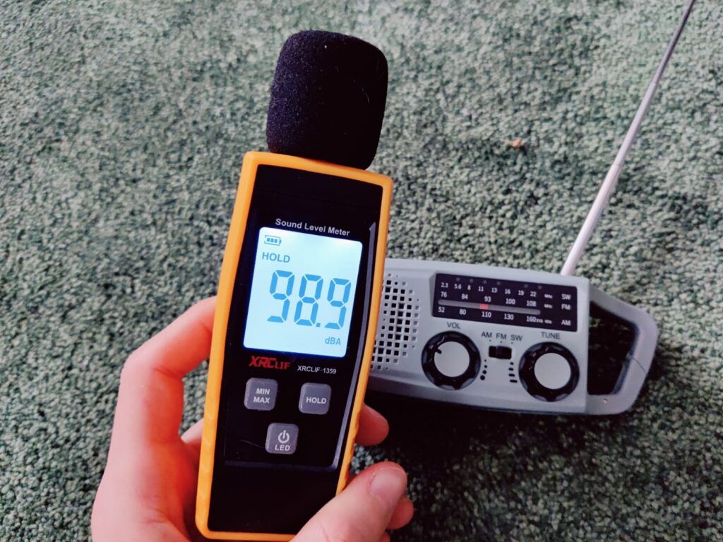 Gemmac XLN-383SW Kurbelradio Lautstärke auf höchster Stufe