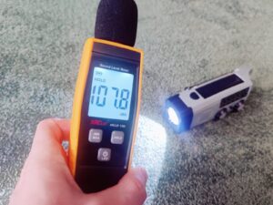 Gemmac XLN-383SW Kurbelradio Lautstärke SOS-Taste