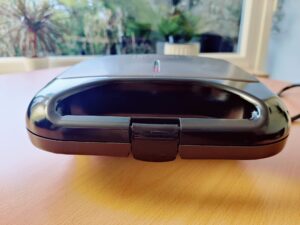 BLACK+DECKER BXSA752 Sandwichmaker von vorne