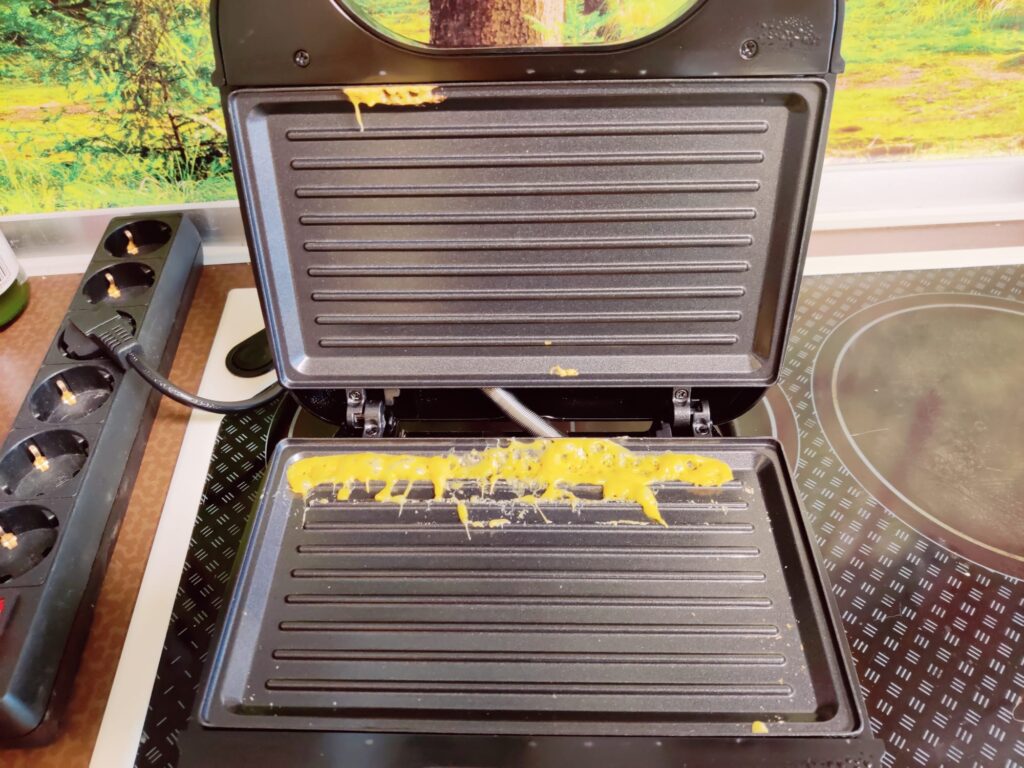 BLACK+DECKER BXSA752 Sandwichmaker Rückstände allgemein