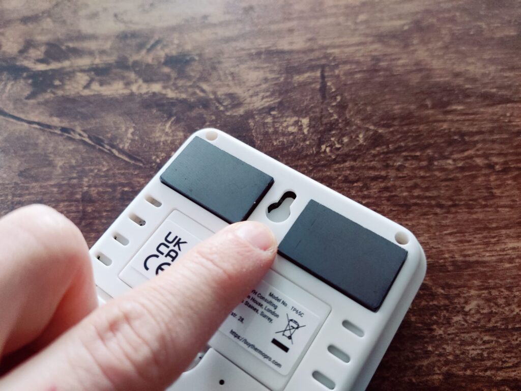 ThermoPro TP65 Hygrometer Haken und Magnete