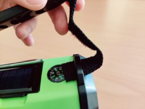 Fuqiduo XSY330 Kurbelradio Trageschlaufe abnehmen