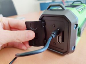 Fuqiduo XSY330 Kurbelradio mit USB-Ladekabel