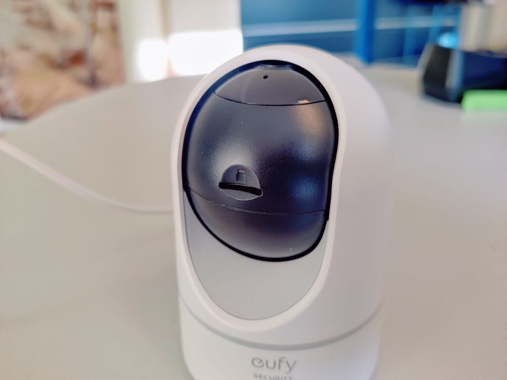 eufy E220 Überwachungskamera microSD-Kartenslot