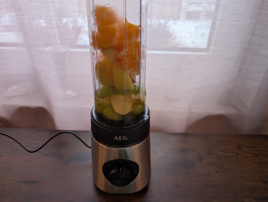 AEG SB4-1-4ST Smoothie-Maker Obstsmoothie auf Basis