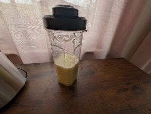 AEG SB4-1-4ST Smoothie-Maker Sellerie Smoothie fertig