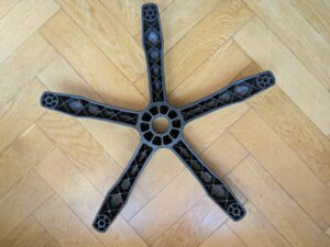 Drehkreuz des Bagazzia Racingreat Gaming-Stuhls von unten