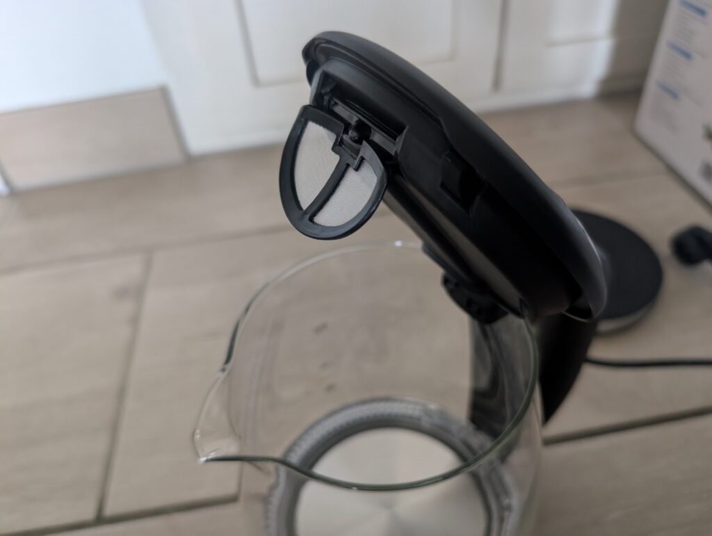 EMERIO WK-119988.7 Wasserkocher Deckel geöffnet