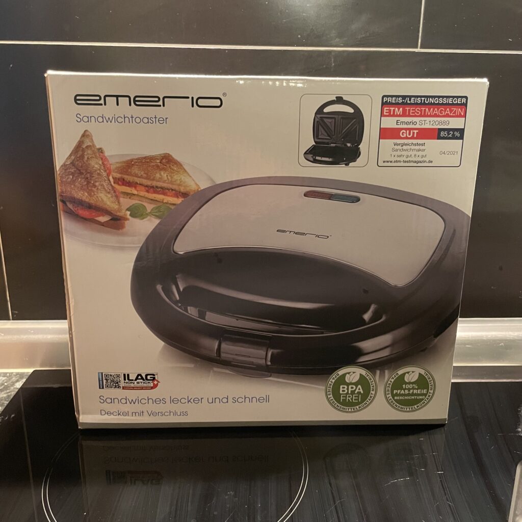 Emerio ST-120889 Sandwichmaker Karton