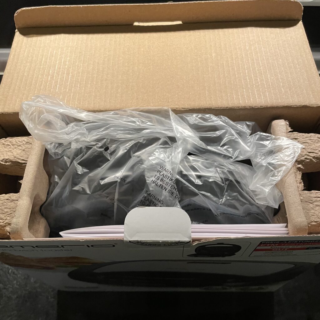 Emerio ST-120889 Sandwichmaker verpackt