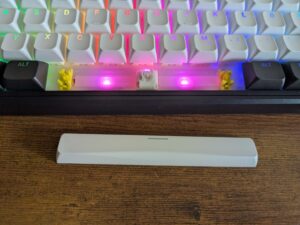 HATOR Skyfall 100 Pro Wireless Gaming-Tastatur Leertaste beleuchtet