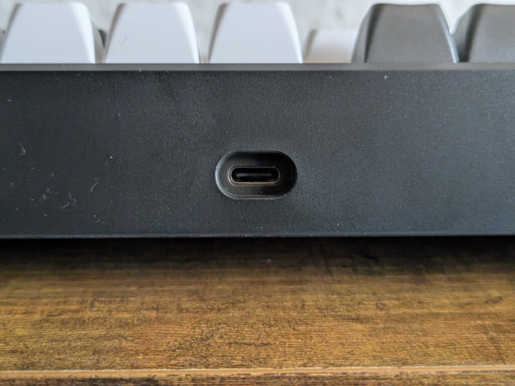 HATOR Skyfall 100 Pro Wireless Gaming-Tastatur von oben nahansicht