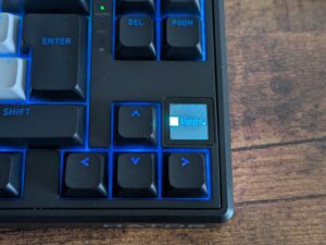 HATOR Skyfall 80 MAG Ultima 8K Gaming-Tastatur Dsiplay mit Tipps.de