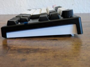 HATOR Skyfall 80 MAG Ultima 8K Gaming-Tastatur angewinkelt (2)