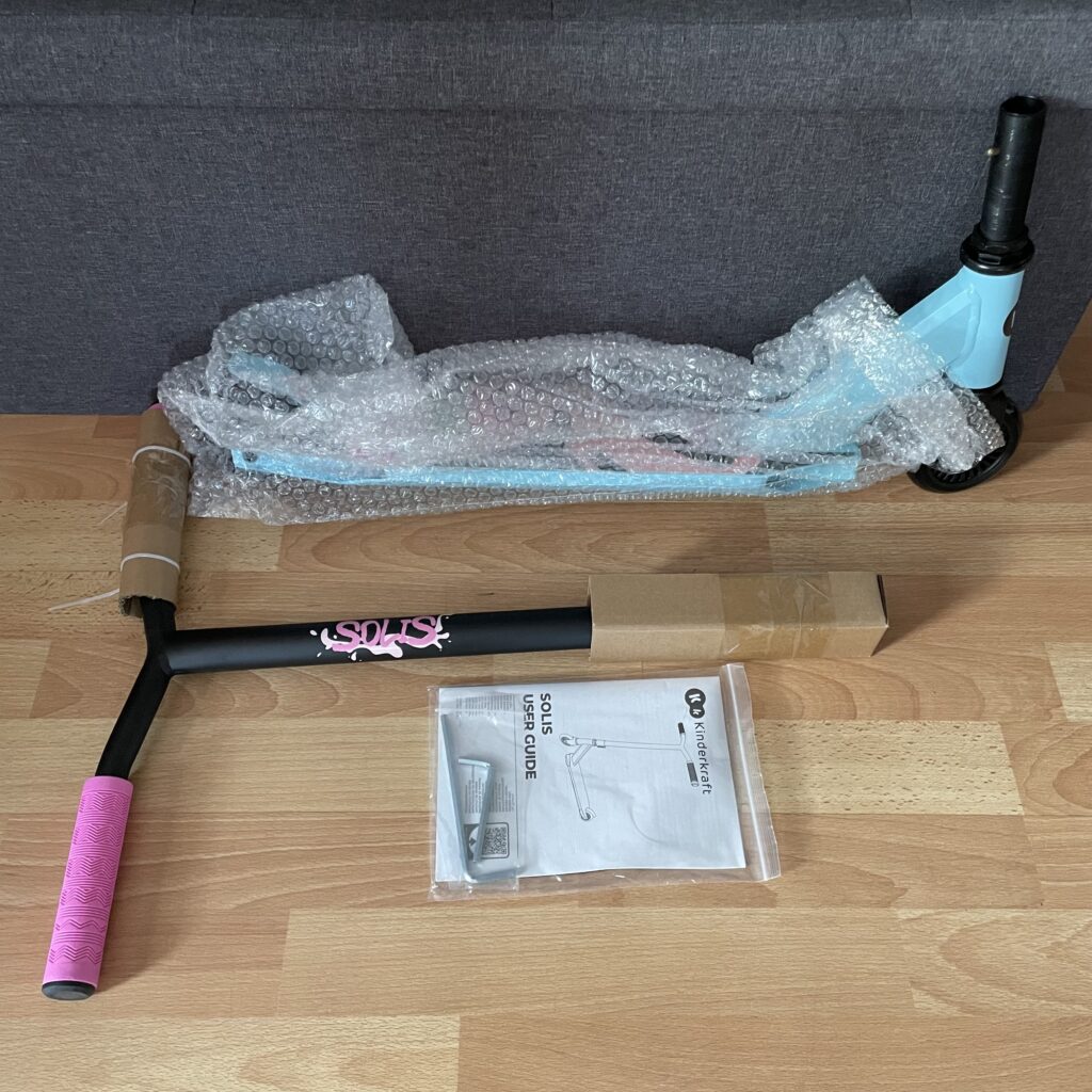 Kinderkraft SOLIS Stunt-Scooter Lieferumfang