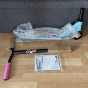 Kinderkraft SOLIS Stunt-Scooter Lieferumfang