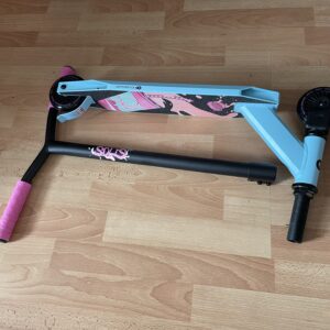 Kinderkraft SOLIS Stunt-Scooter demontiert