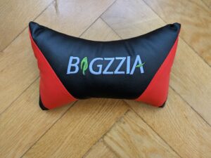 Kopfkissen des Bagazzia Racingreat Gaming-Stuhls von vorne